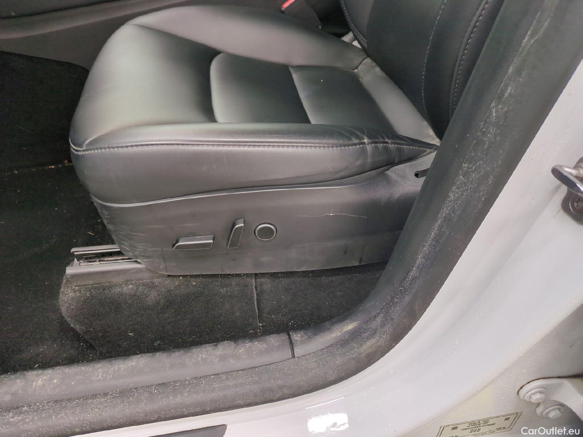  Tesla  Model Y TESLA  / 2020 / 5P / SUV Grand Autonomie Dual Motor AWD #35