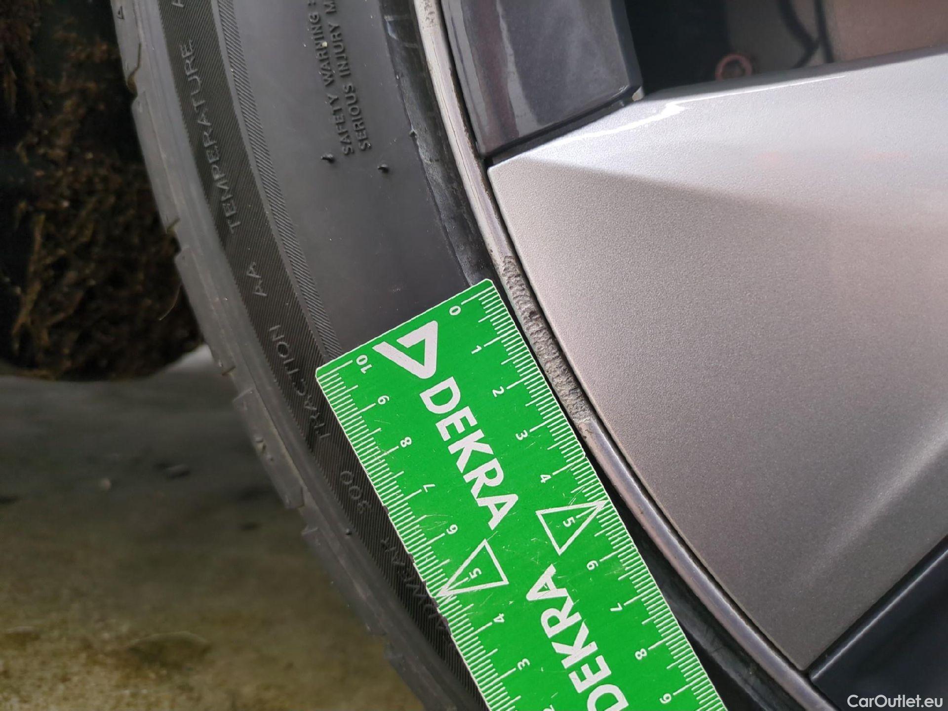  Tesla  Model Y TESLA  / 2020 / 5P / SUV Grand Autonomie Dual Motor AWD #33