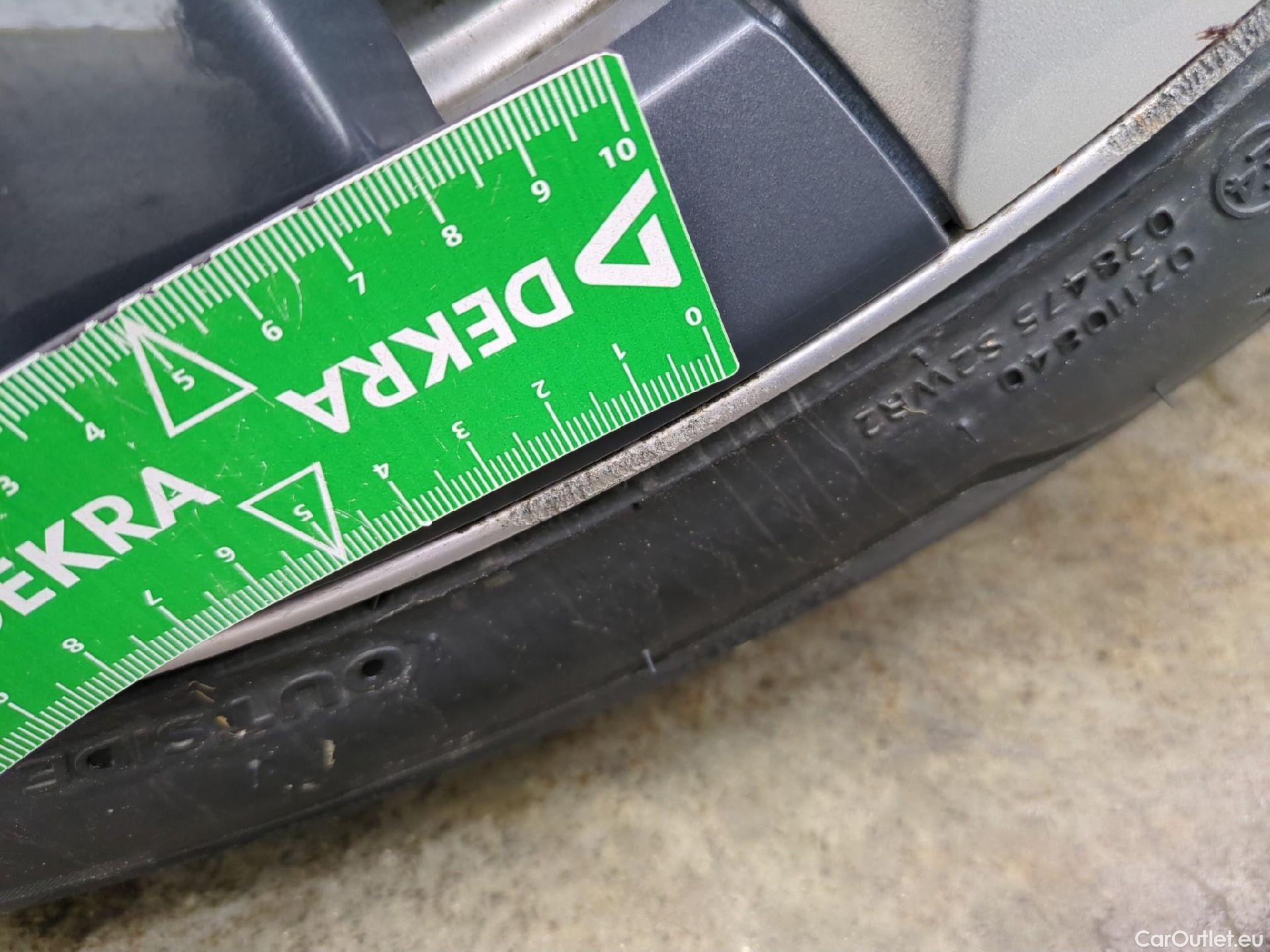  Tesla  Model Y TESLA  / 2020 / 5P / SUV Grand Autonomie Dual Motor AWD #25