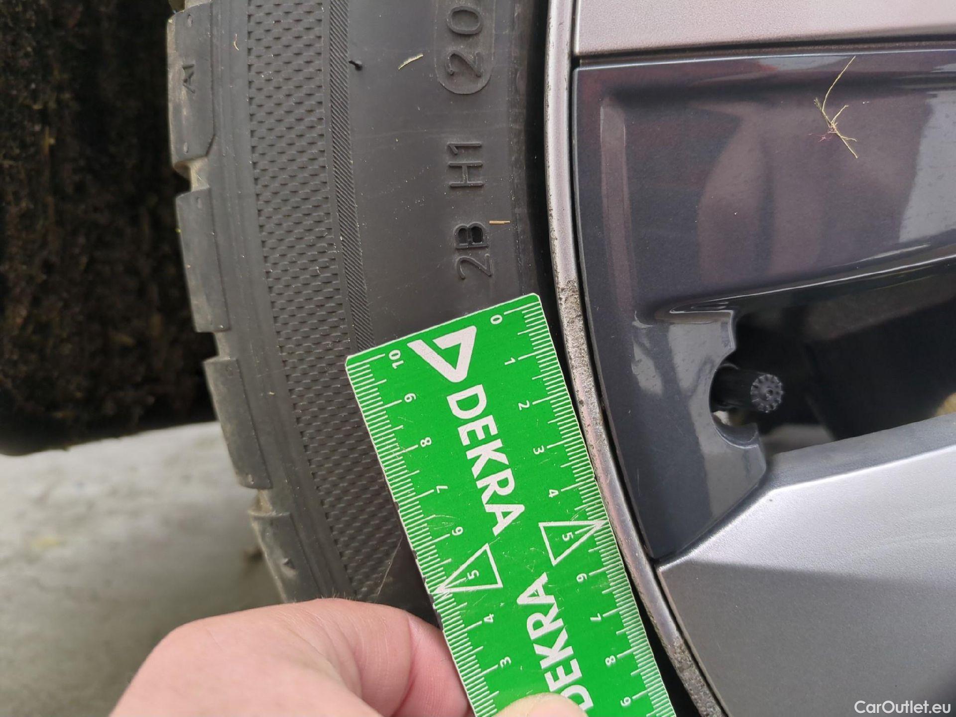  Tesla  Model Y TESLA  / 2020 / 5P / SUV Grand Autonomie Dual Motor AWD #21