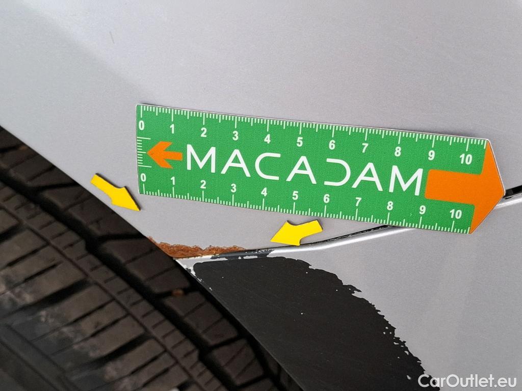  Nissan  Navara NISSAN  / 2015 / 4P / Pick-up King-Cab 2.3 dCi 160 N-CONNECTA #75