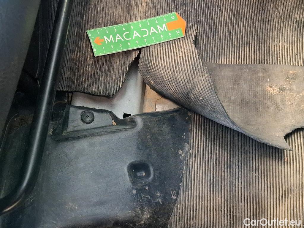  Nissan  Navara NISSAN  / 2015 / 4P / Pick-up King-Cab 2.3 dCi 160 N-CONNECTA #17