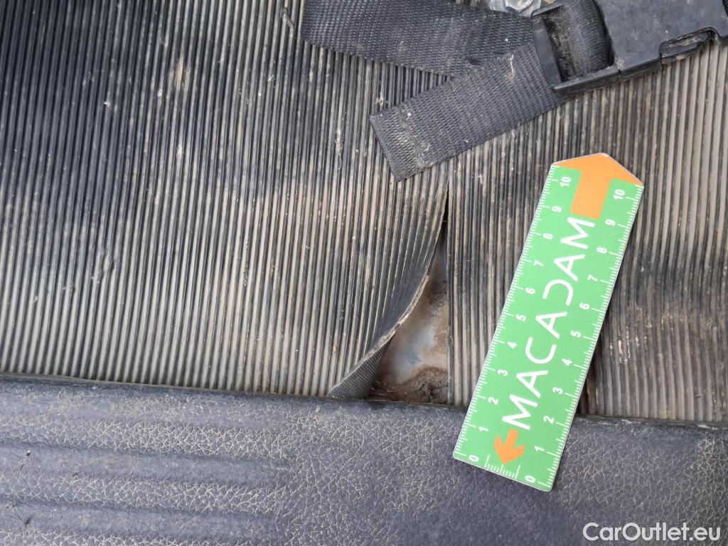  Nissan  Navara NISSAN  / 2015 / 4P / Pick-up King-Cab 2.3 dCi 160 N-CONNECTA #24