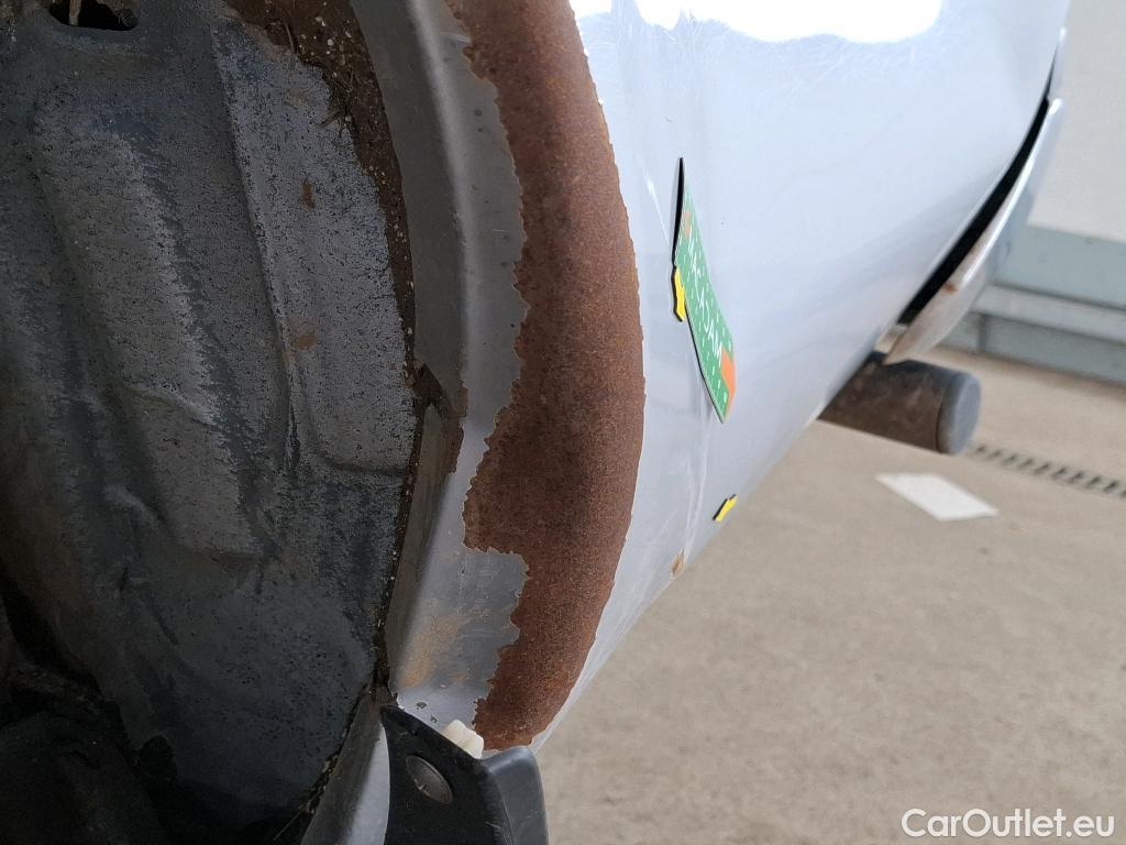  Nissan  Navara NISSAN  / 2015 / 4P / Pick-up King-Cab 2.3 dCi 160 N-CONNECTA #5