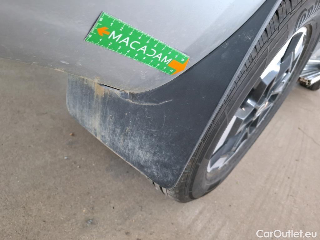  Nissan  Navara NISSAN  / 2015 / 4P / Pick-up King-Cab 2.3 dCi 160 N-CONNECTA #95