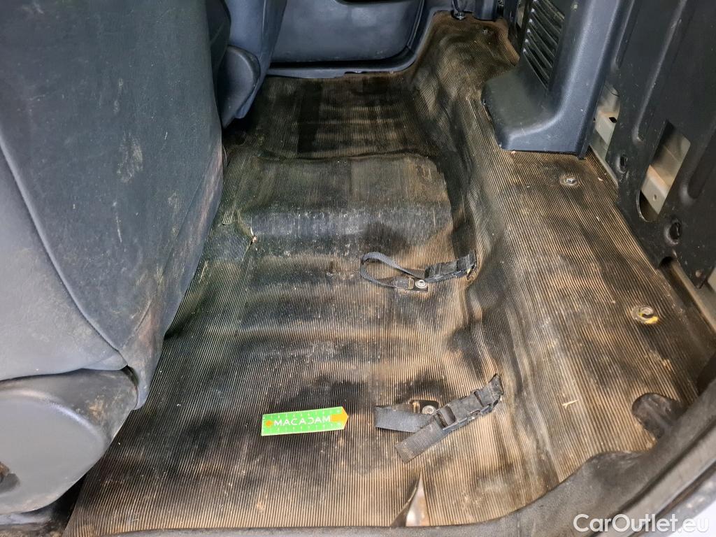  Nissan  Navara NISSAN  / 2015 / 4P / Pick-up King-Cab 2.3 dCi 160 N-CONNECTA #21