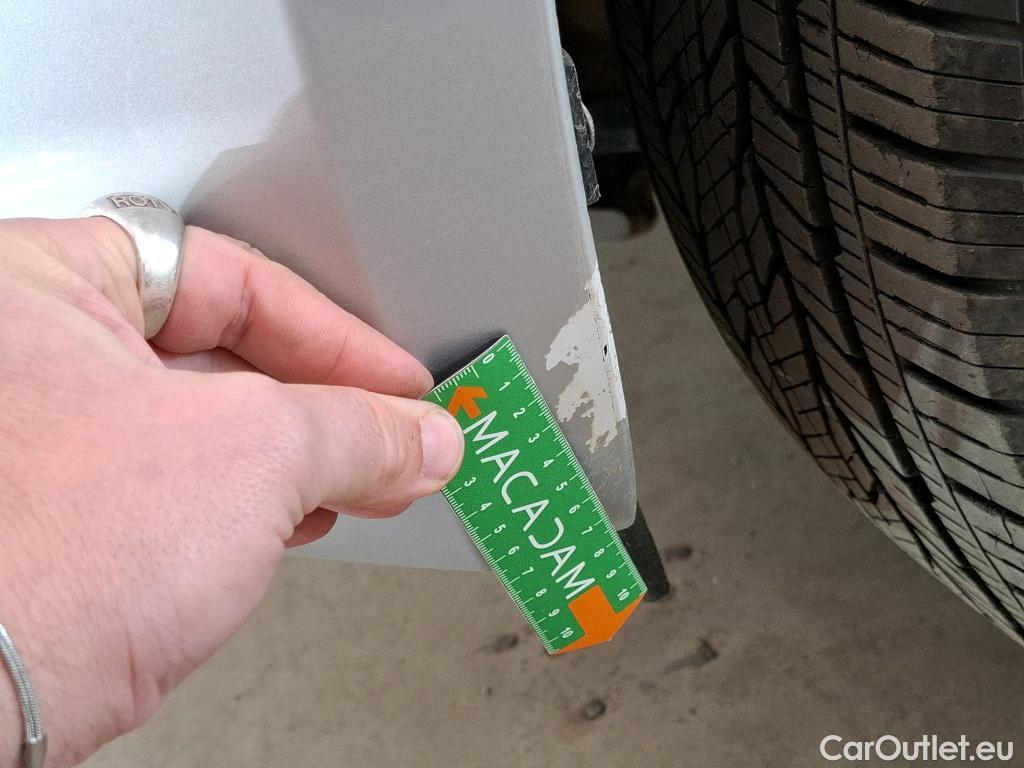  Nissan  Navara NISSAN  / 2015 / 4P / Pick-up King-Cab 2.3 dCi 160 N-CONNECTA #93