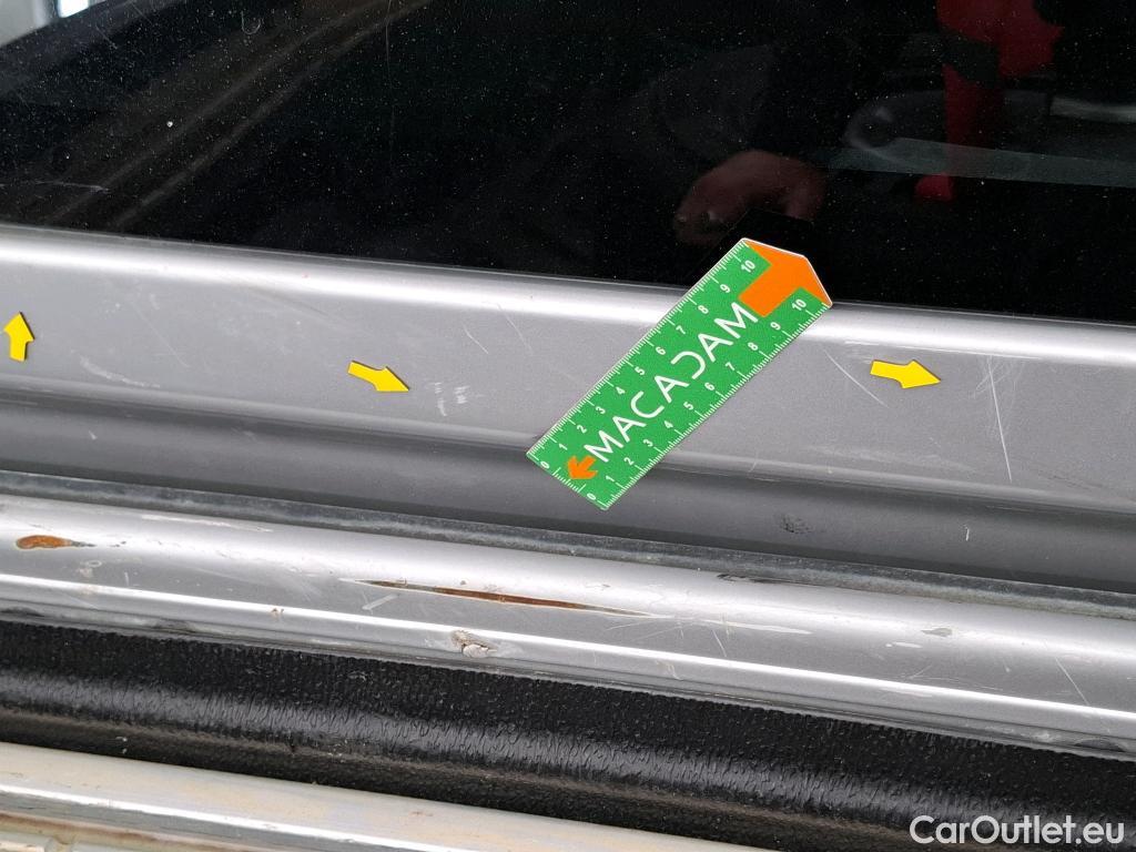  Nissan  Navara NISSAN  / 2015 / 4P / Pick-up King-Cab 2.3 dCi 160 N-CONNECTA #45