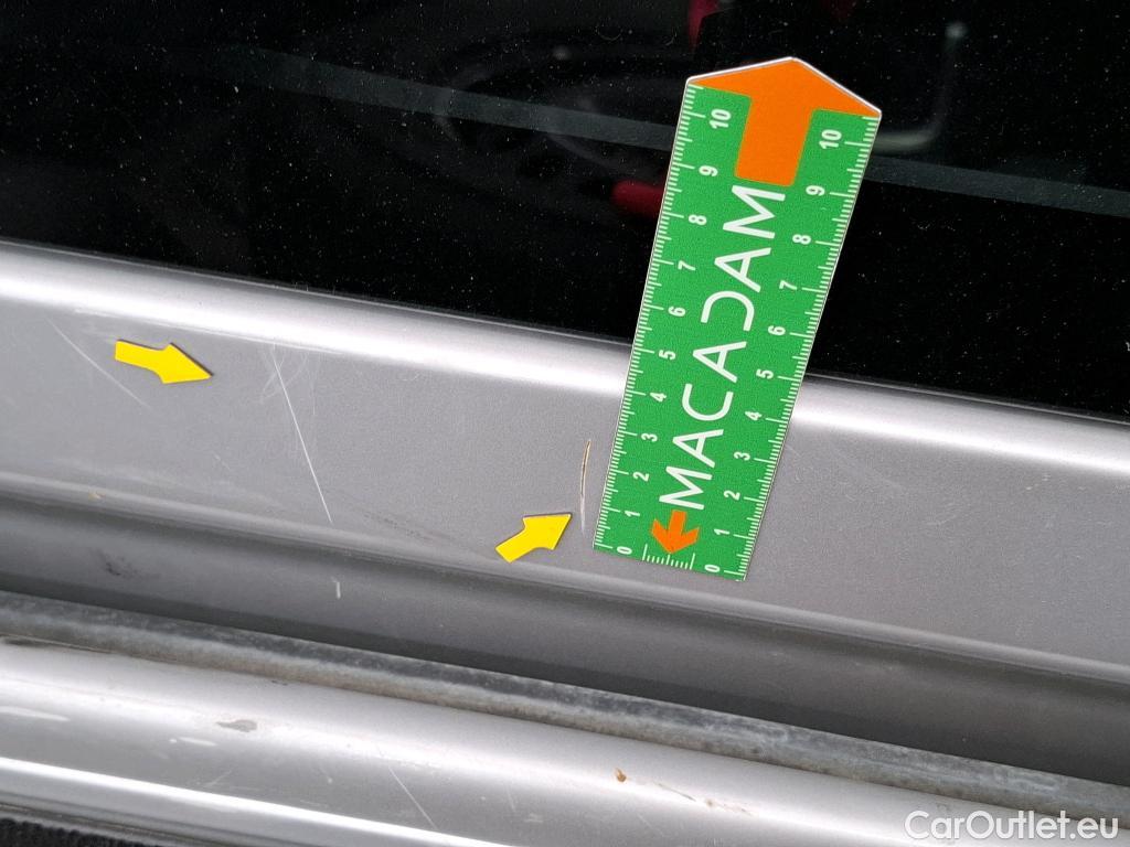  Nissan  Navara NISSAN  / 2015 / 4P / Pick-up King-Cab 2.3 dCi 160 N-CONNECTA #44