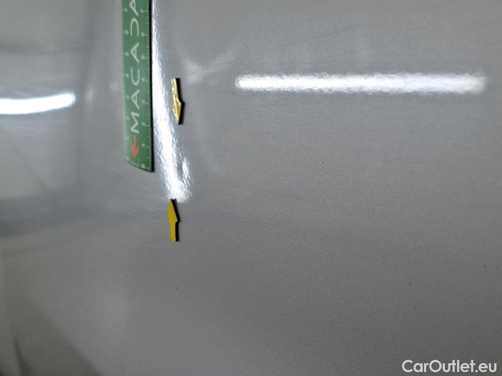  Nissan  Navara NISSAN  / 2015 / 4P / Pick-up King-Cab 2.3 dCi 160 N-CONNECTA #159