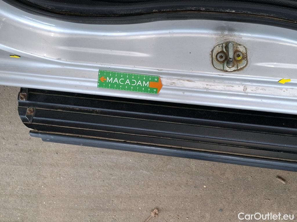  Nissan  Navara NISSAN  / 2015 / 4P / Pick-up King-Cab 2.3 dCi 160 N-CONNECTA #111