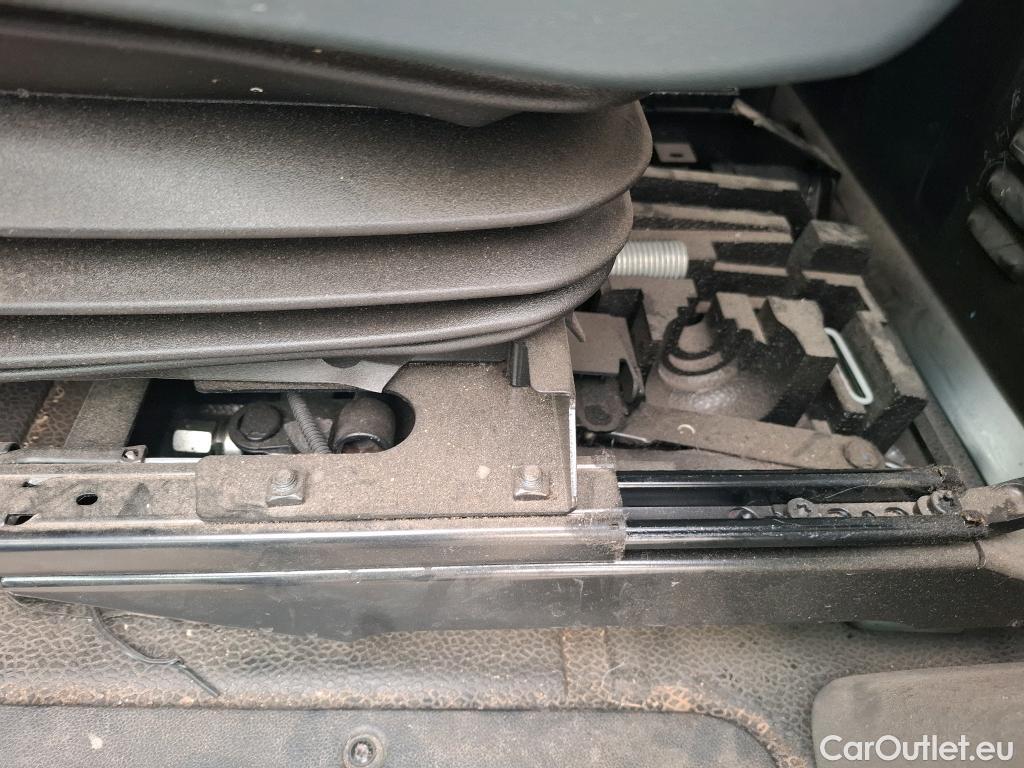  Renault  Master RENAULT  VU 4p Fourgon FG GCf Trac F3500 L2H2 Energy dCi 145 E6 #24