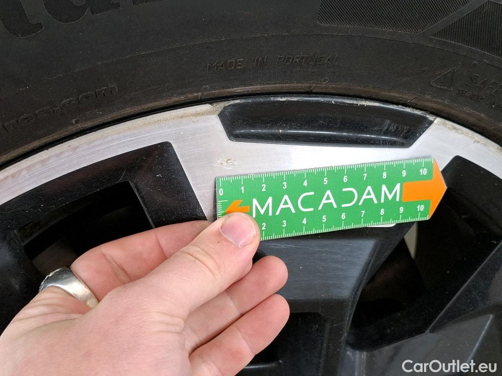  Nissan  Navara NISSAN  / 2015 / 4P / Pick-up King-Cab 2.3 dCi 160 N-CONNECTA #126