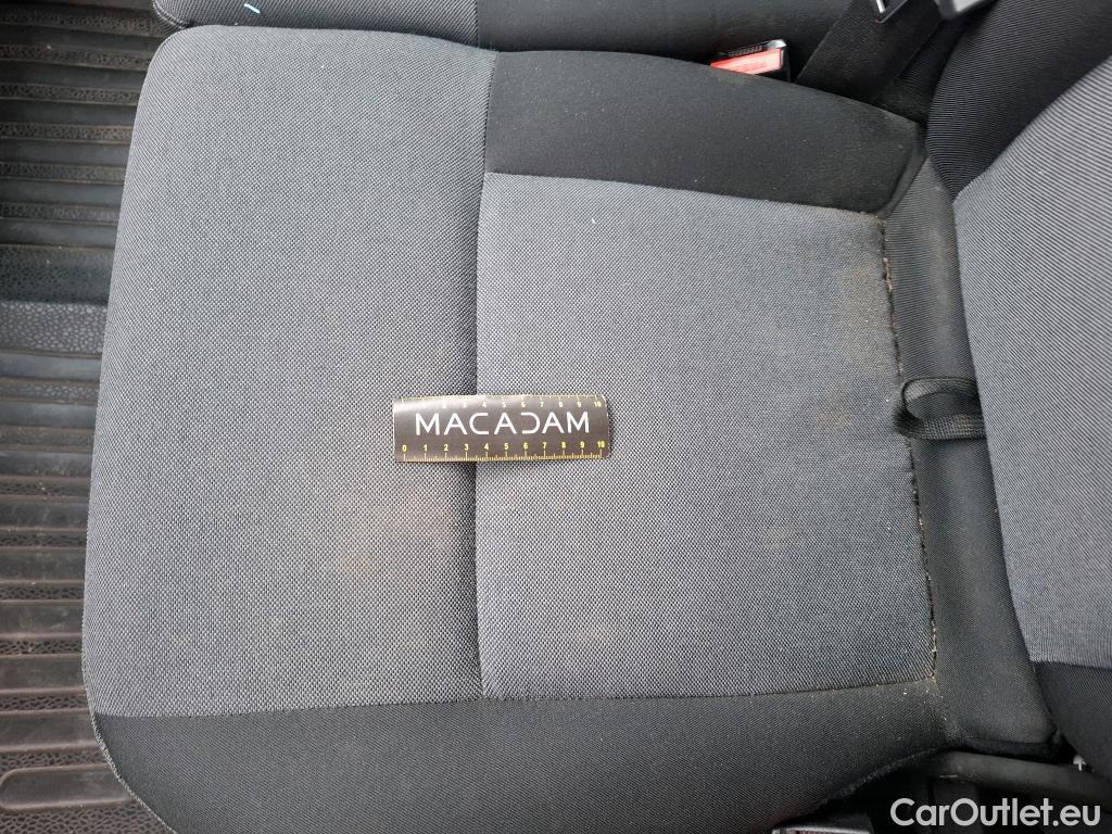  Renault  Master RENAULT  VU 4p Fourgon FG GCf Trac F3500 L2H2 Energy dCi 145 E6 #36