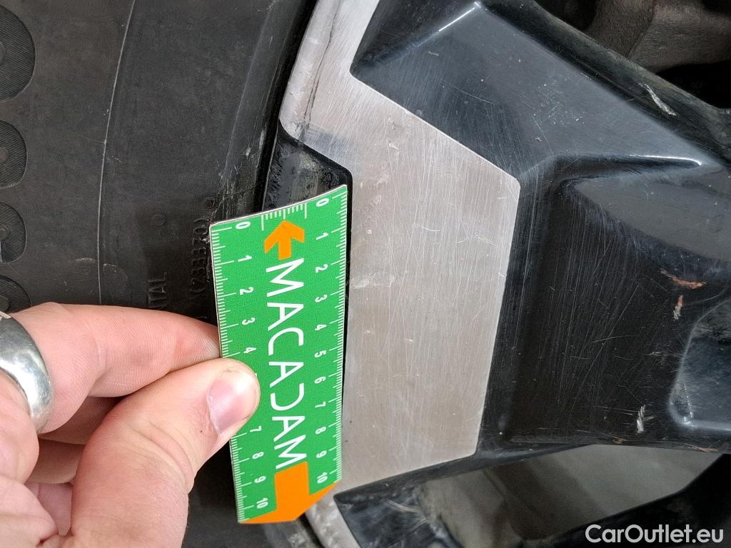  Nissan  Navara NISSAN  / 2015 / 4P / Pick-up King-Cab 2.3 dCi 160 N-CONNECTA #122