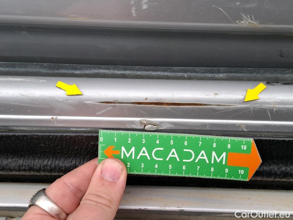  Nissan  Navara NISSAN  / 2015 / 4P / Pick-up King-Cab 2.3 dCi 160 N-CONNECTA #140