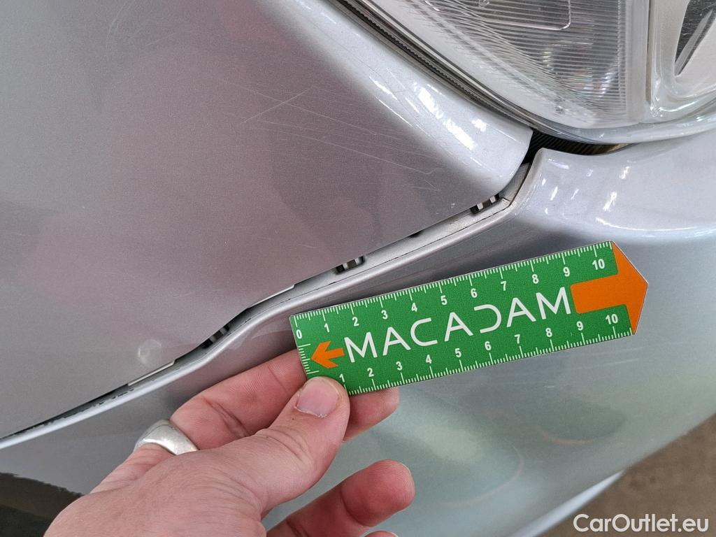  Nissan  Navara NISSAN  / 2015 / 4P / Pick-up King-Cab 2.3 dCi 160 N-CONNECTA #94