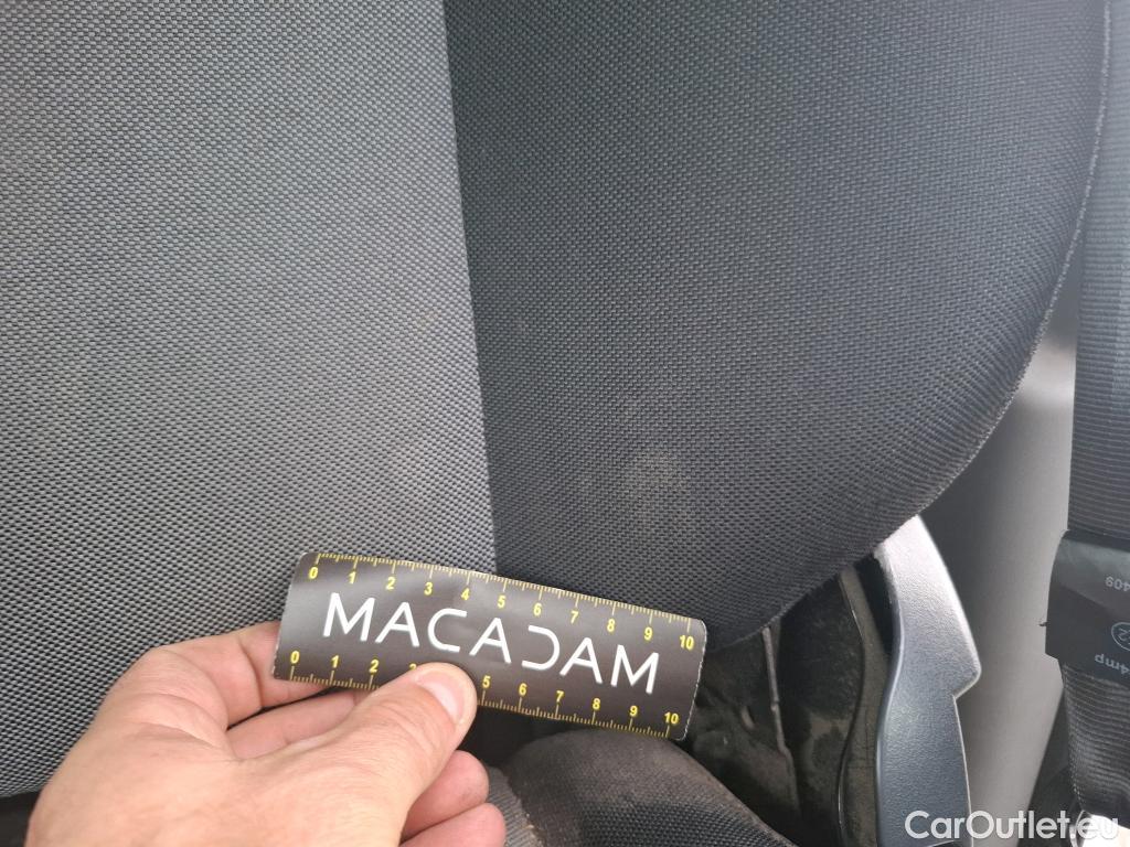  Renault  Master RENAULT  VU 4p Fourgon FG GCf Trac F3500 L2H2 Energy dCi 145 E6 #38