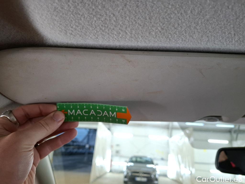  Nissan  Navara NISSAN  / 2015 / 4P / Pick-up King-Cab 2.3 dCi 160 N-CONNECTA #153