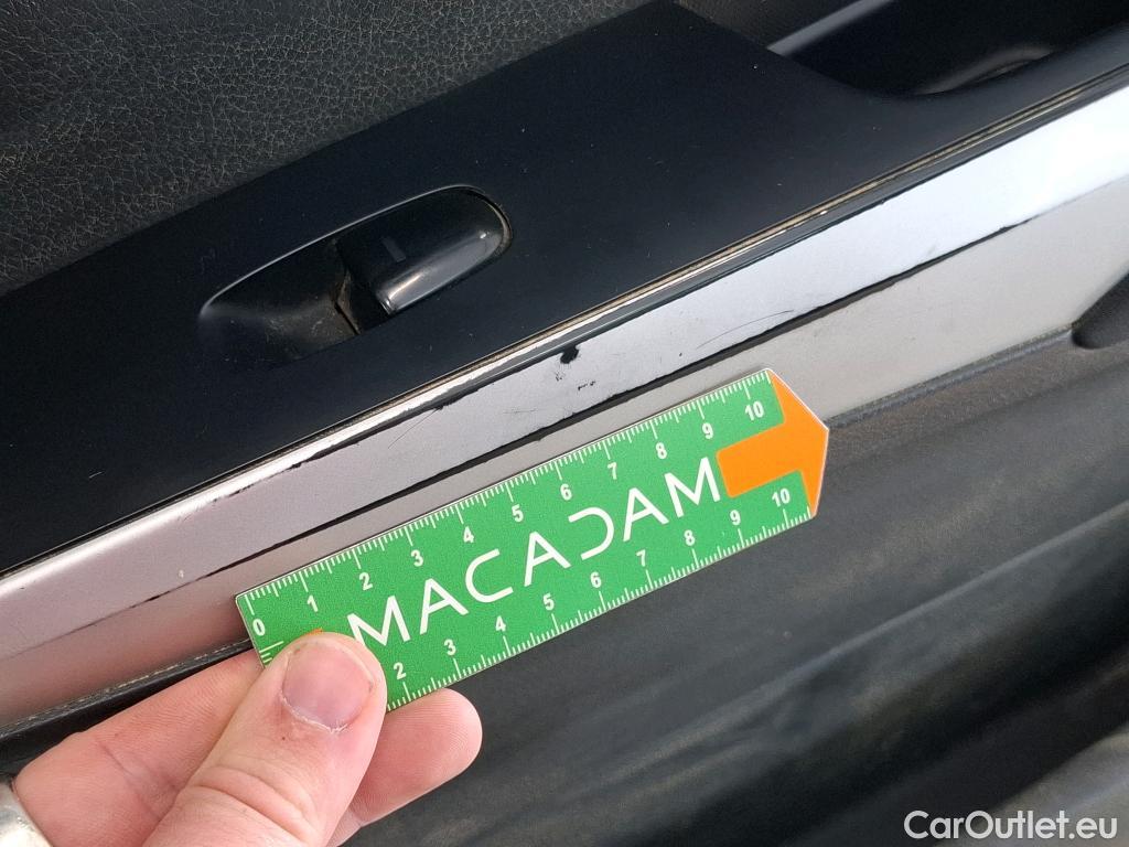  Nissan  Navara NISSAN  / 2015 / 4P / Pick-up King-Cab 2.3 dCi 160 N-CONNECTA #146