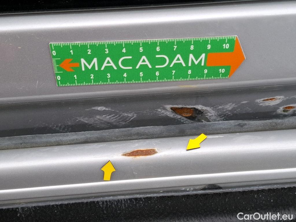  Nissan  Navara NISSAN  / 2015 / 4P / Pick-up King-Cab 2.3 dCi 160 N-CONNECTA #142