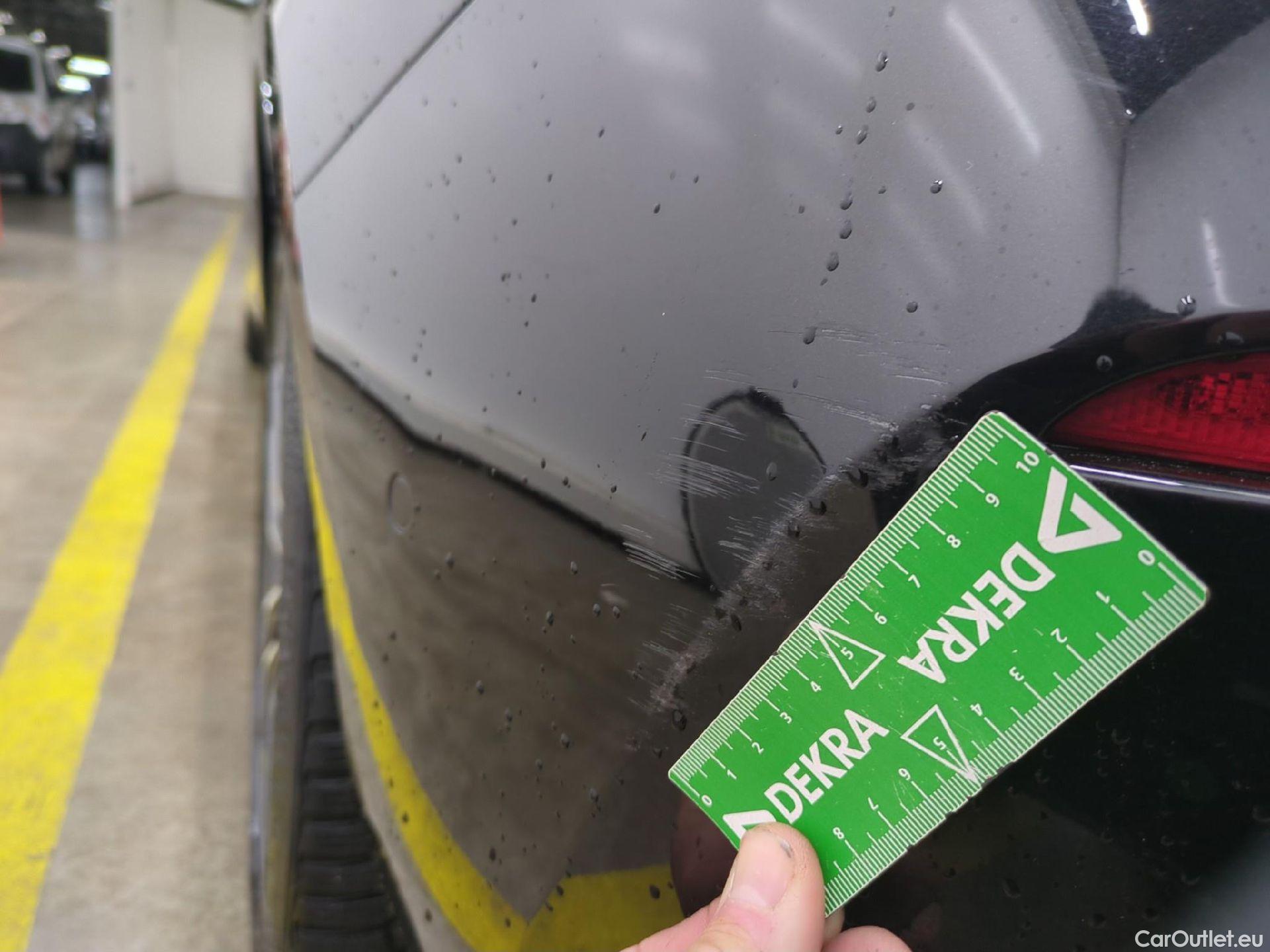  Bmw  Serie 1 Série 1 Berline 118 d Lounge 2.0 150CV BVA8 E6d #28