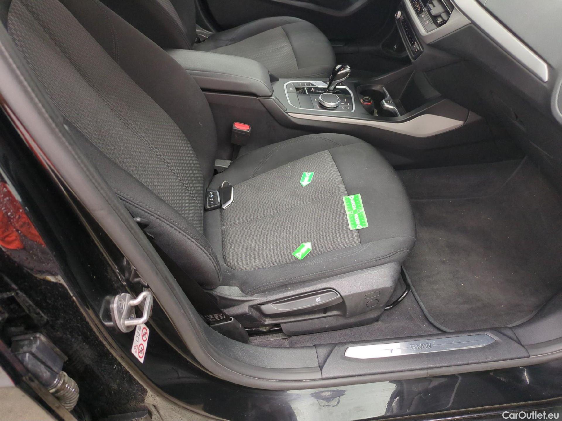  Bmw  Serie 1 Série 1 Berline 118 d Lounge 2.0 150CV BVA8 E6d #33