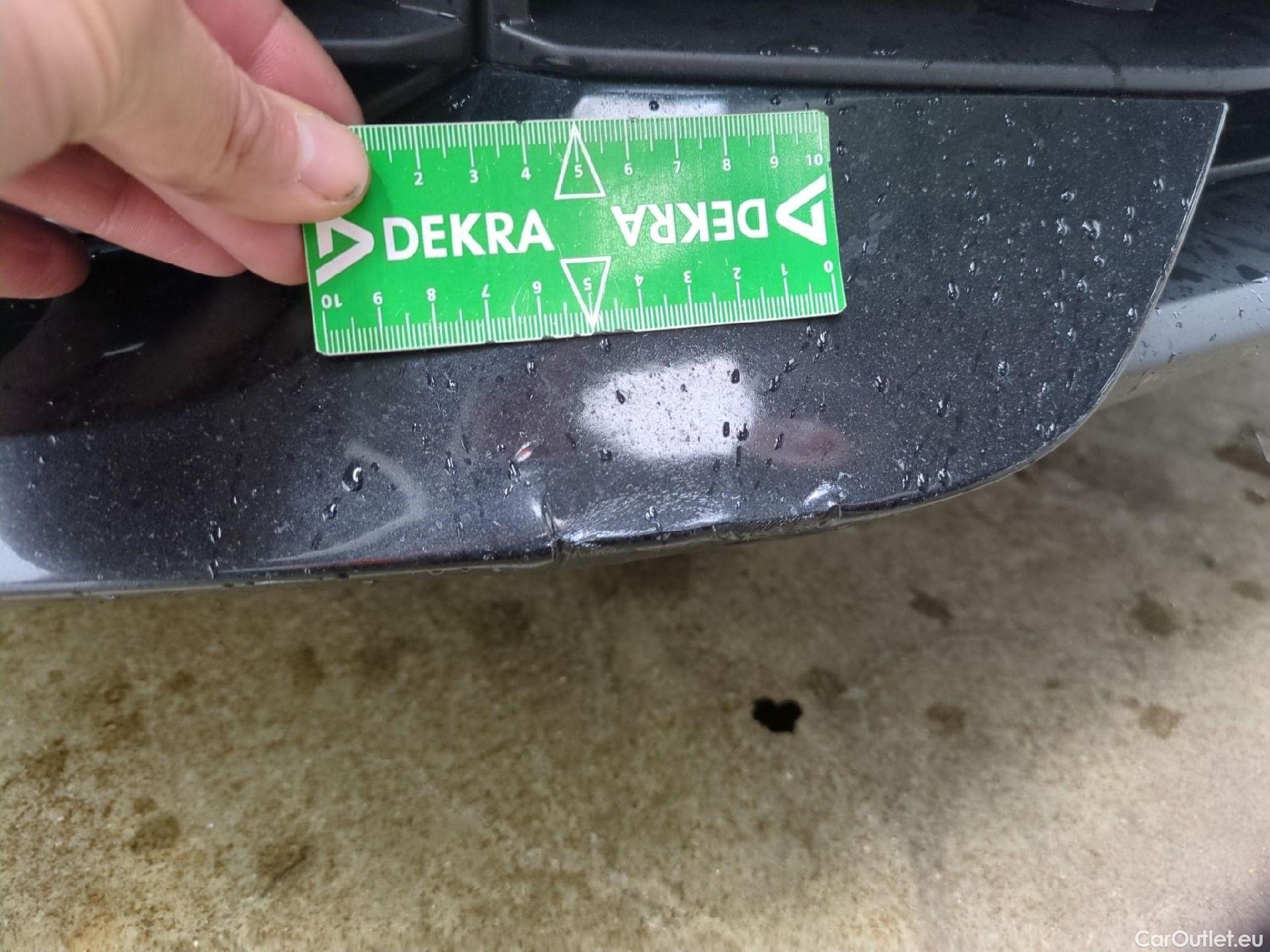  Bmw  Serie 1 Série 1 Berline 118 d Lounge 2.0 150CV BVA8 E6d #21