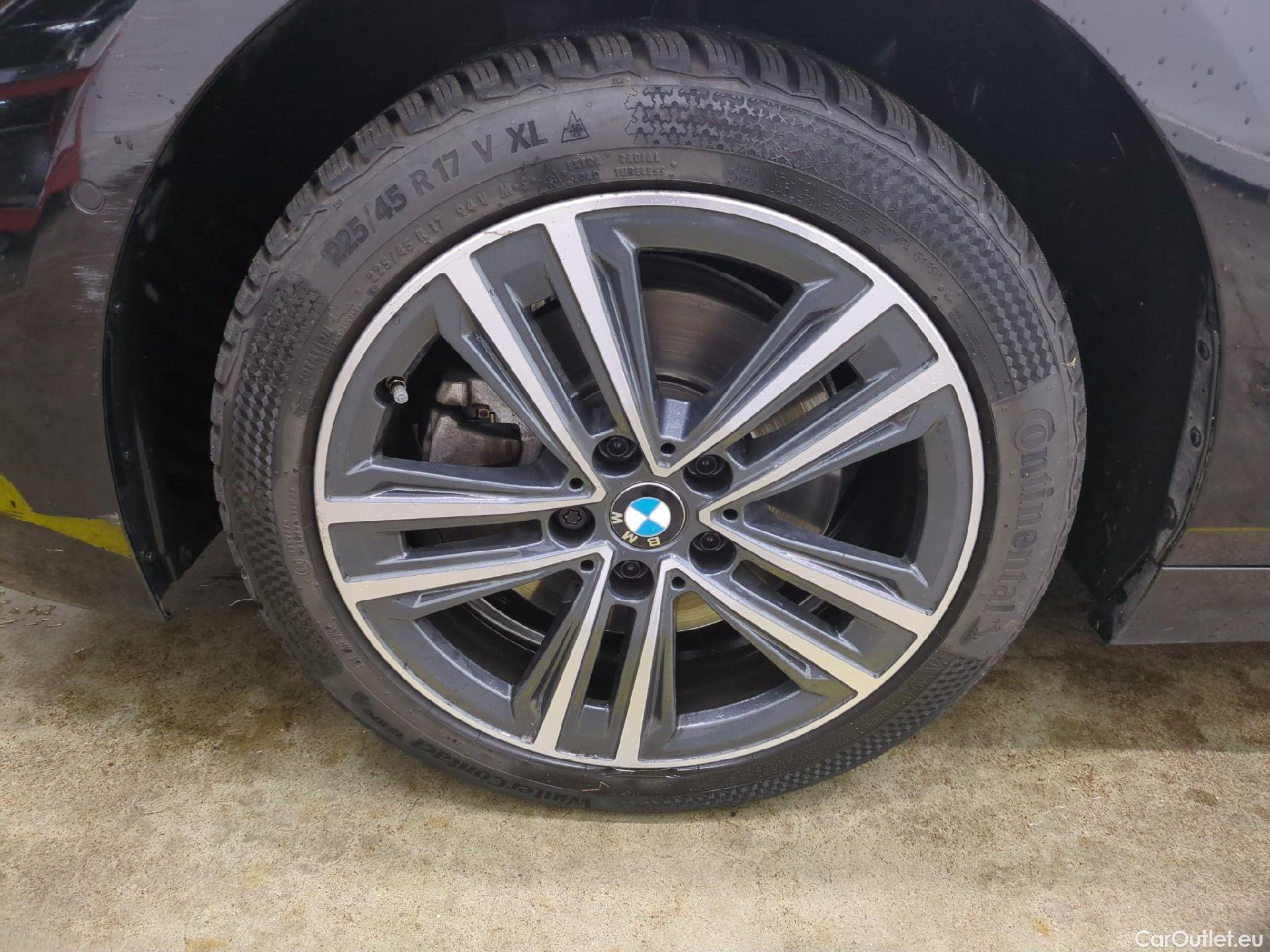  Bmw  Serie 1 Série 1 Berline 118 d Lounge 2.0 150CV BVA8 E6d #1