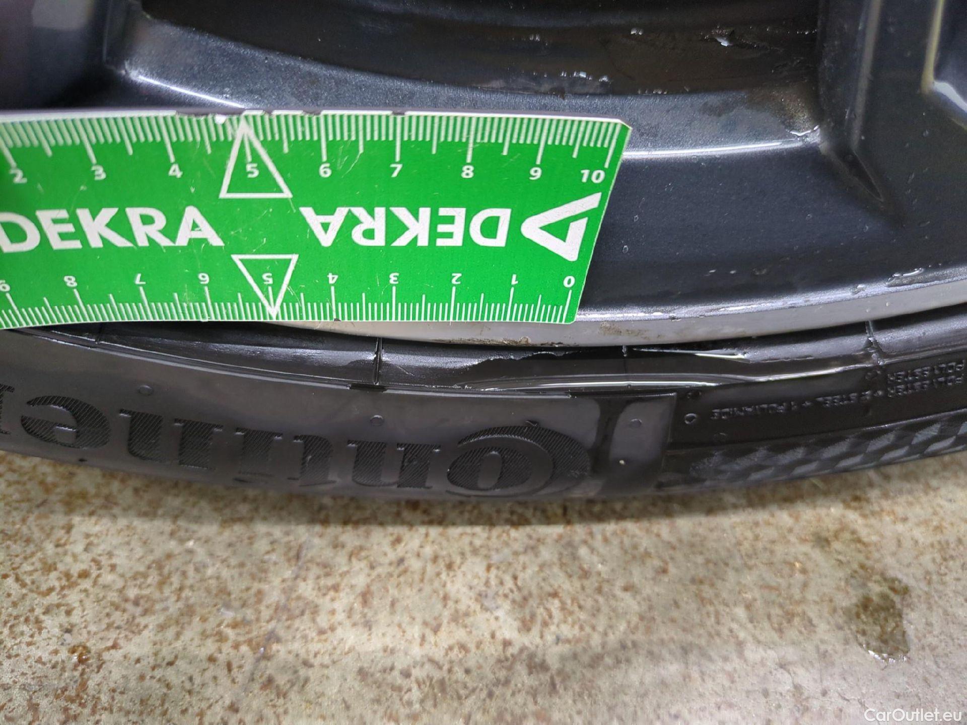  Bmw  Serie 1 Série 1 Berline 118 d Lounge 2.0 150CV BVA8 E6d #10