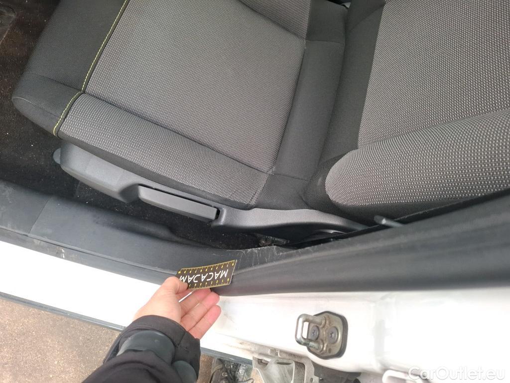  Citroen  C3  Feel 1.2 PureTech 80CV BVM5 E6 #9