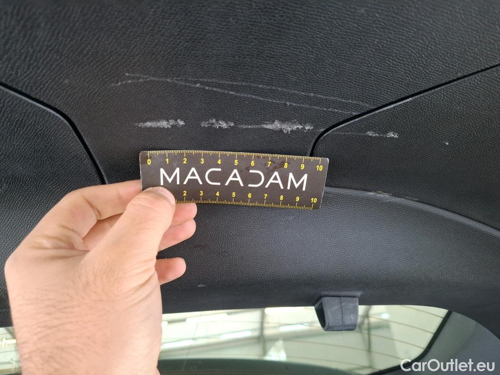  DS  DS7 DS DS 7 Crossback / 2017 / 5P / SUV BlueHDi 130 Auto Executive #79