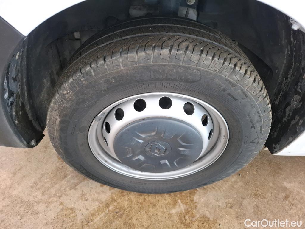  Renault  Master  III Fourgon L3H2 3 5 Grand Confort dCi 135CV BVM6 E6dT #17