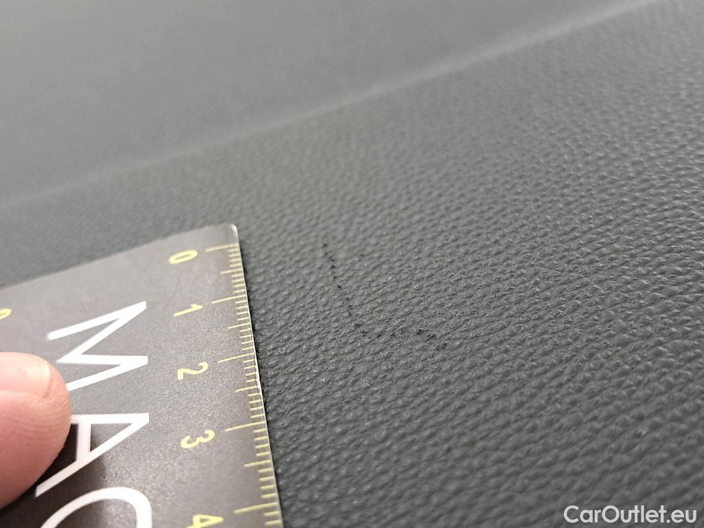  Renault  Captur RENAULT  / 2019 / 5P / SUV Business TCe 140 EDC FAP -21 #3