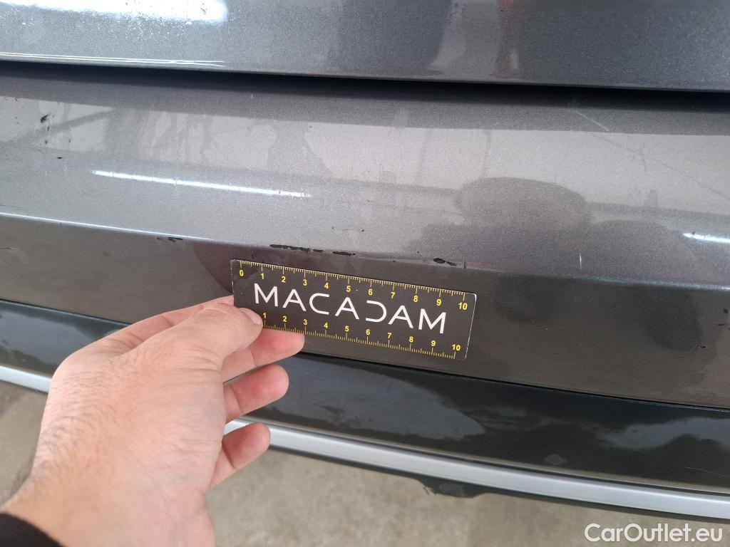  DS  DS7 DS DS 7 Crossback / 2017 / 5P / SUV BlueHDi 130 Auto Executive #49