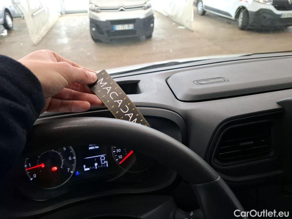  Renault  Master  III Fourgon L3H2 3 5 Grand Confort dCi 135CV BVM6 E6dT #48