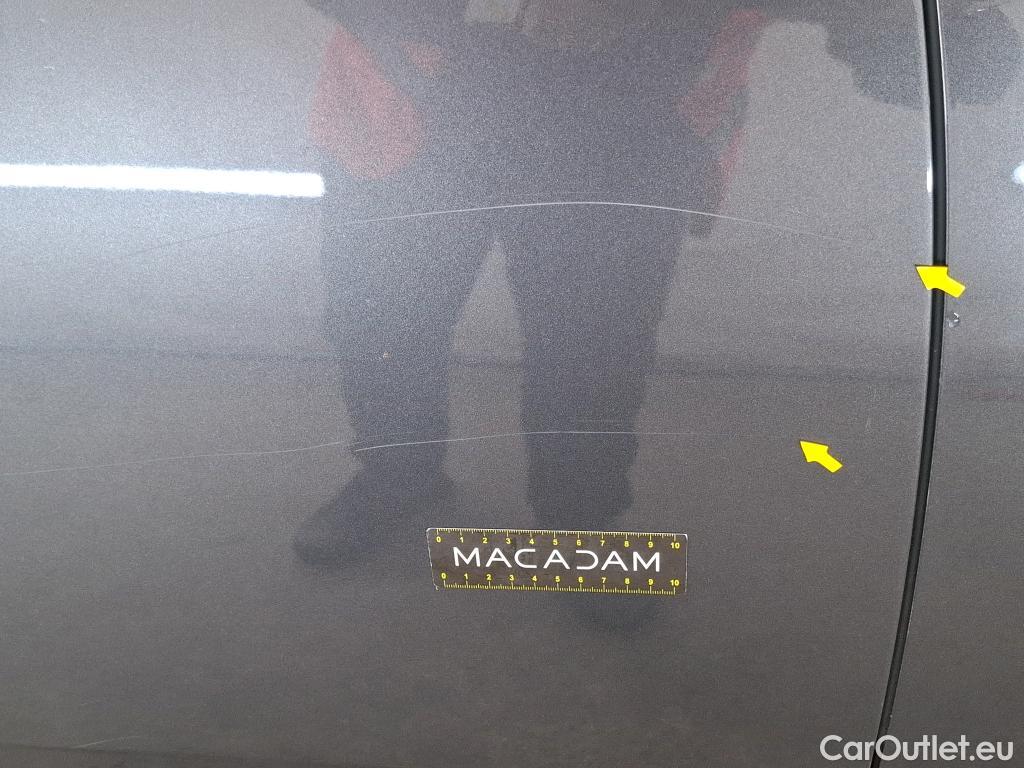  DS  DS7 DS DS 7 Crossback / 2017 / 5P / SUV BlueHDi 130 Auto Executive #24