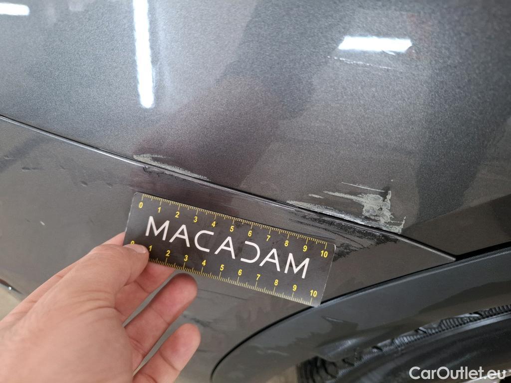  DS  DS7 DS DS 7 Crossback / 2017 / 5P / SUV BlueHDi 130 Auto Executive #14