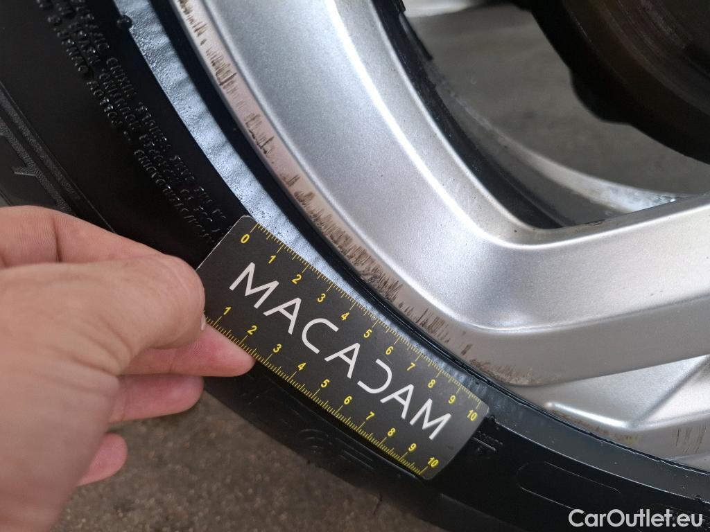  DS  DS7 DS DS 7 Crossback / 2017 / 5P / SUV BlueHDi 130 Auto Executive #65