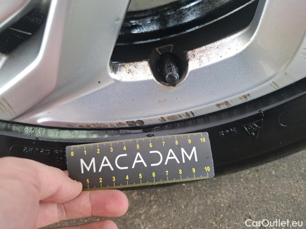  DS  DS7 DS DS 7 Crossback / 2017 / 5P / SUV BlueHDi 130 Auto Executive #66