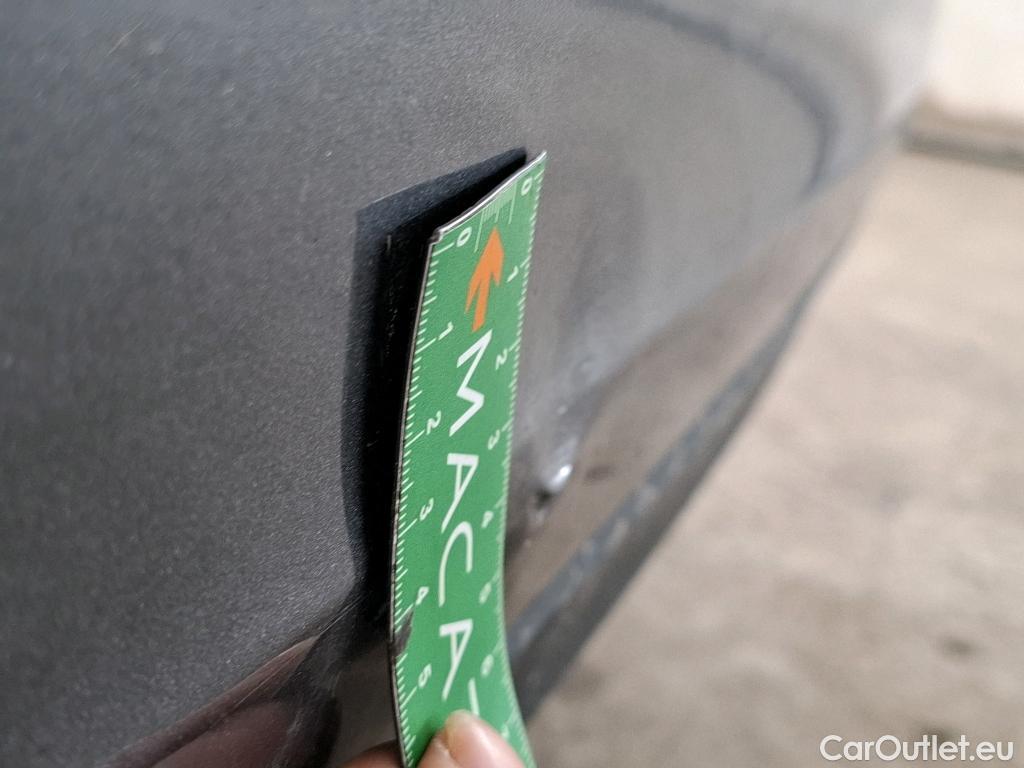  Mercedes  A-Klasse MERCEDES-BENZ Classe A Compact / 2018 / 5P / Berline A 180 d Business Line BVA #8