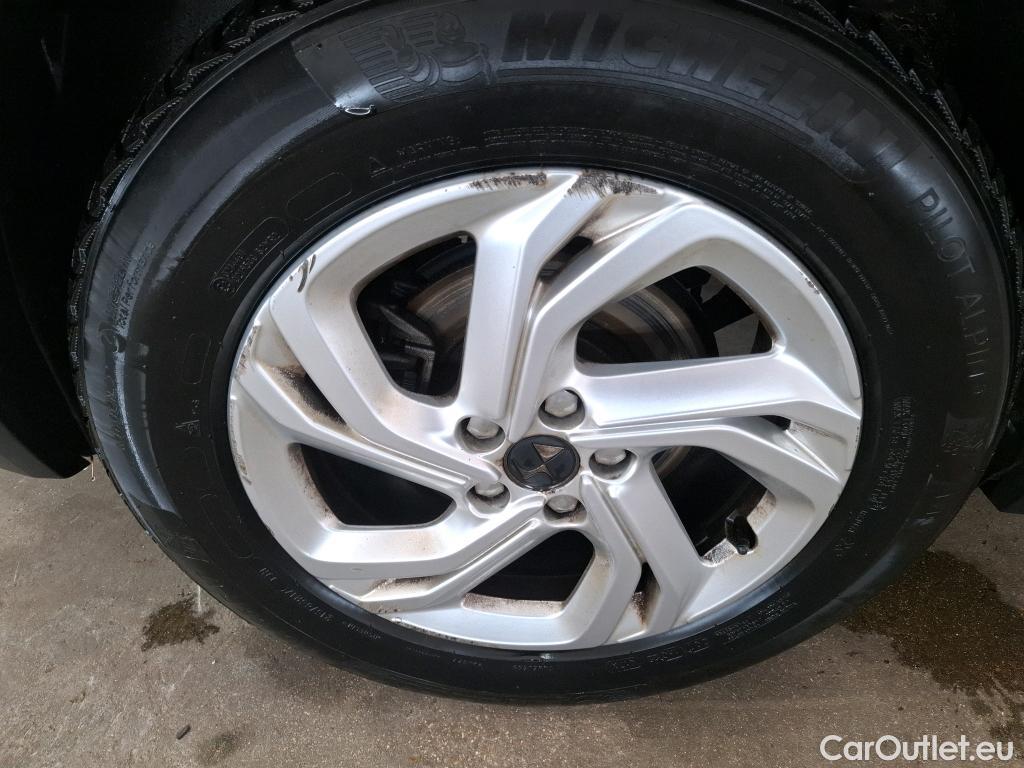  DS  DS7 DS DS 7 Crossback / 2017 / 5P / SUV BlueHDi 130 Auto Executive #71