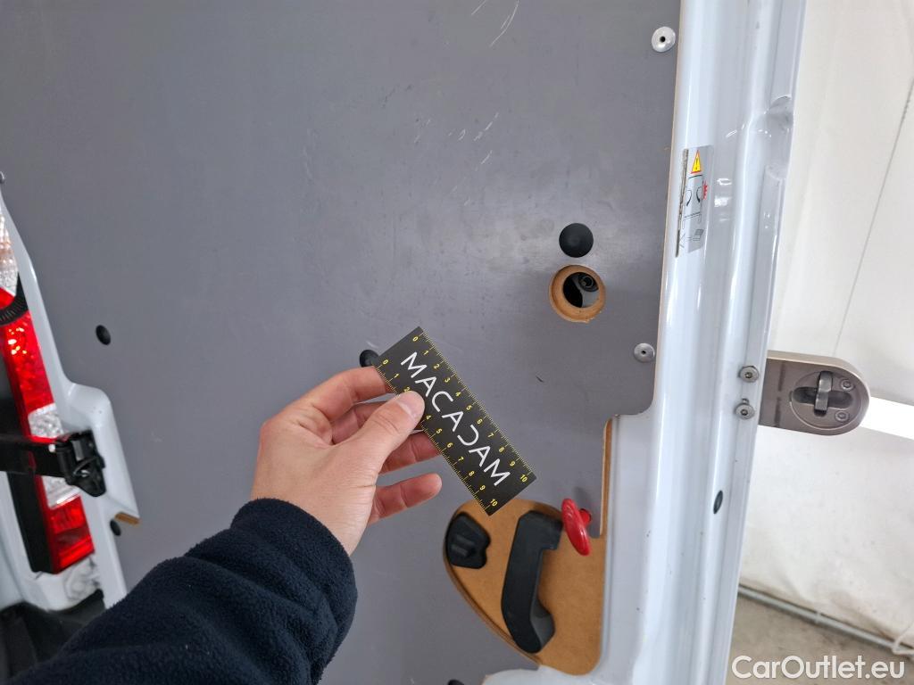  Renault  Master  III Fourgon L3H2 3 5 Grand Confort dCi 135CV BVM6 E6dT #35