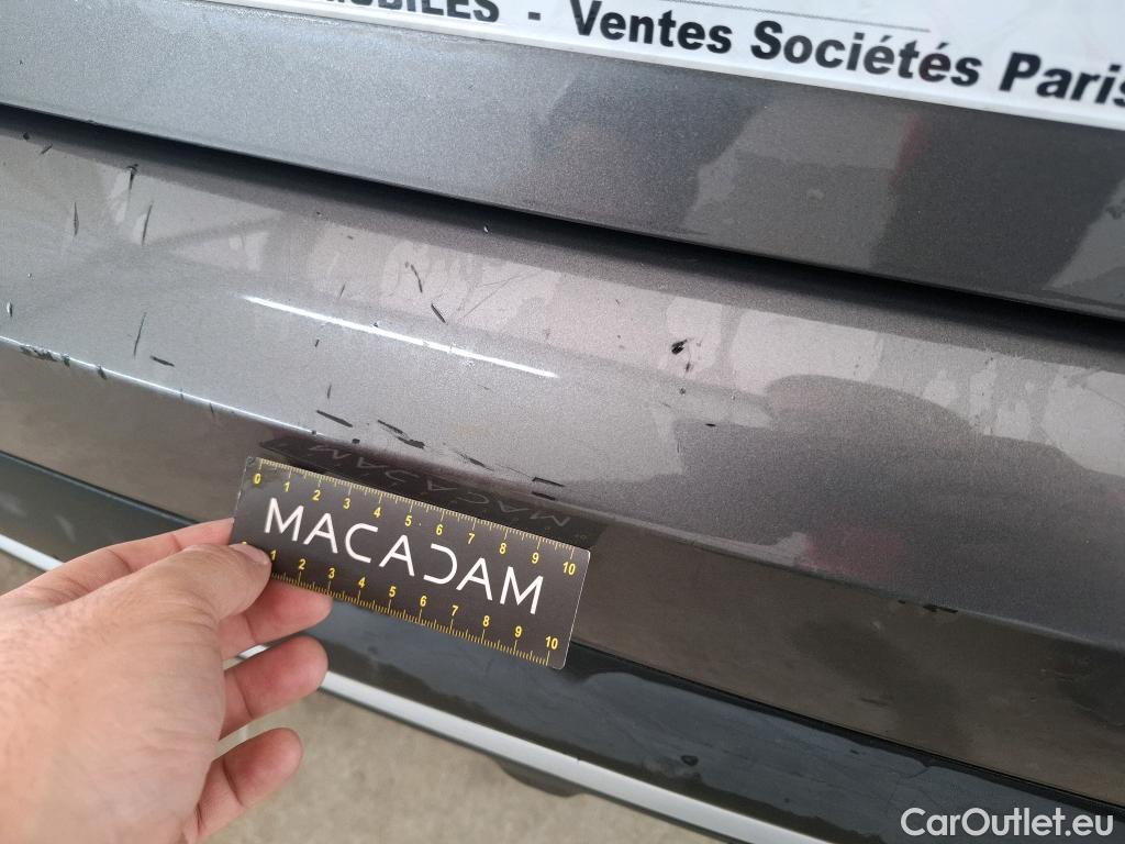  DS  DS7 DS DS 7 Crossback / 2017 / 5P / SUV BlueHDi 130 Auto Executive #50