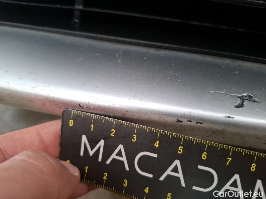  DS  DS7 DS DS 7 Crossback / 2017 / 5P / SUV BlueHDi 130 Auto Executive #95