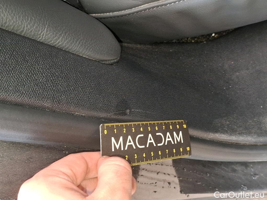  DS  DS7 DS DS 7 Crossback / 2017 / 5P / SUV BlueHDi 130 Auto Executive #84