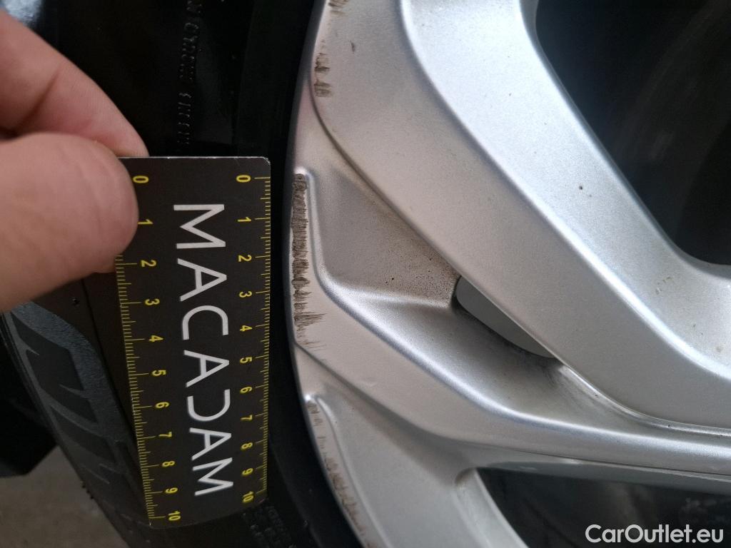  DS  DS7 DS DS 7 Crossback / 2017 / 5P / SUV BlueHDi 130 Auto Executive #62