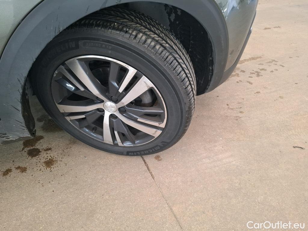  Peugeot  3008  Allure Business 1.2 PureTech 130CV BVA8 E6d #8