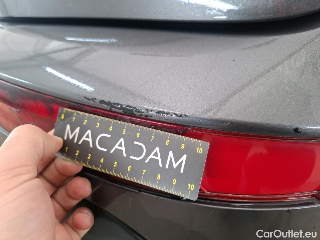  DS  DS7 DS DS 7 Crossback / 2017 / 5P / SUV BlueHDi 130 Auto Executive #47