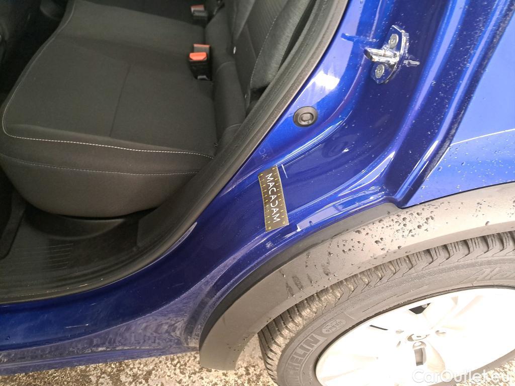  Renault  Captur RENAULT  / 2019 / 5P / SUV Business TCe 140 EDC FAP -21 #16